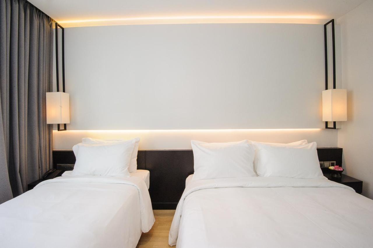 Glow Park Grand Royal Palace Hotel 4*