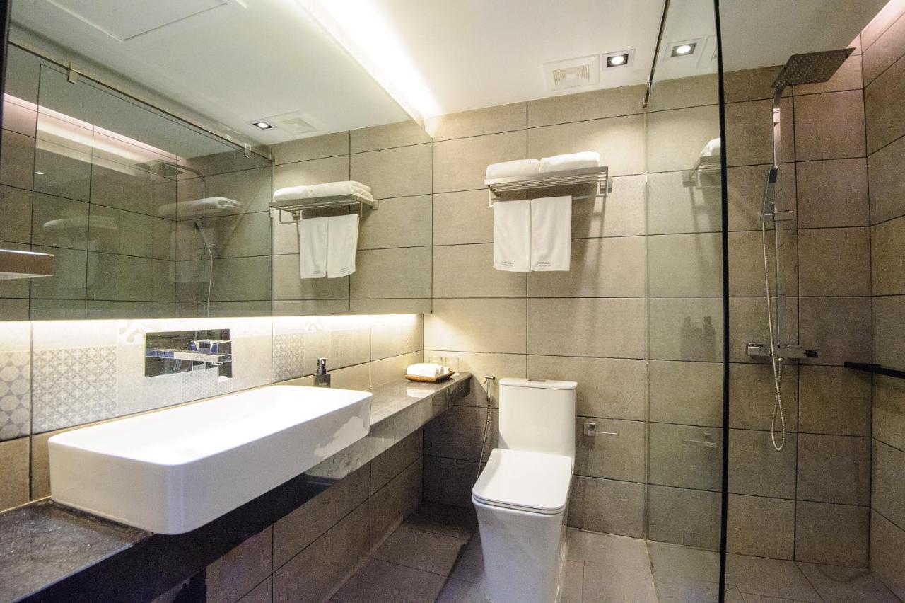 Hotel Glow Park Grand Royal Palace