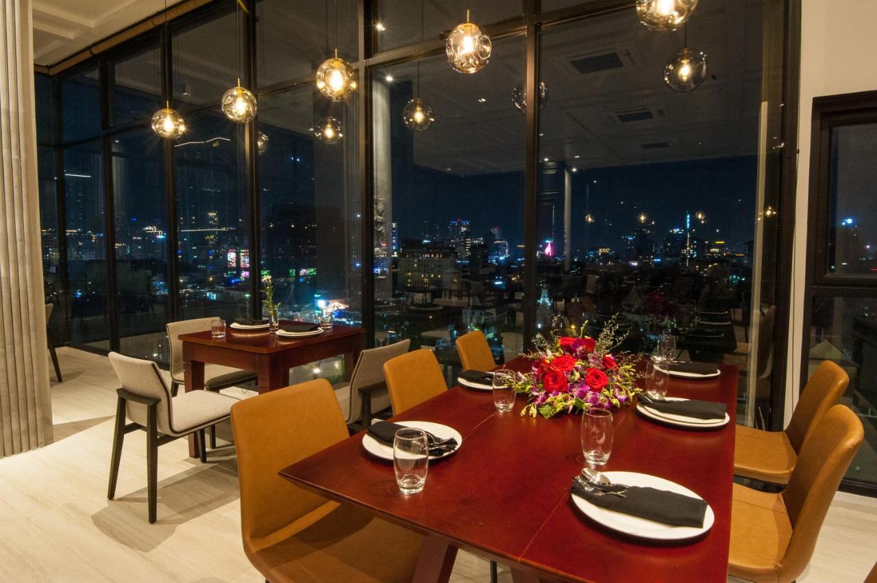 Glow Park Grand Royal Palace 4* Phnom-Penh