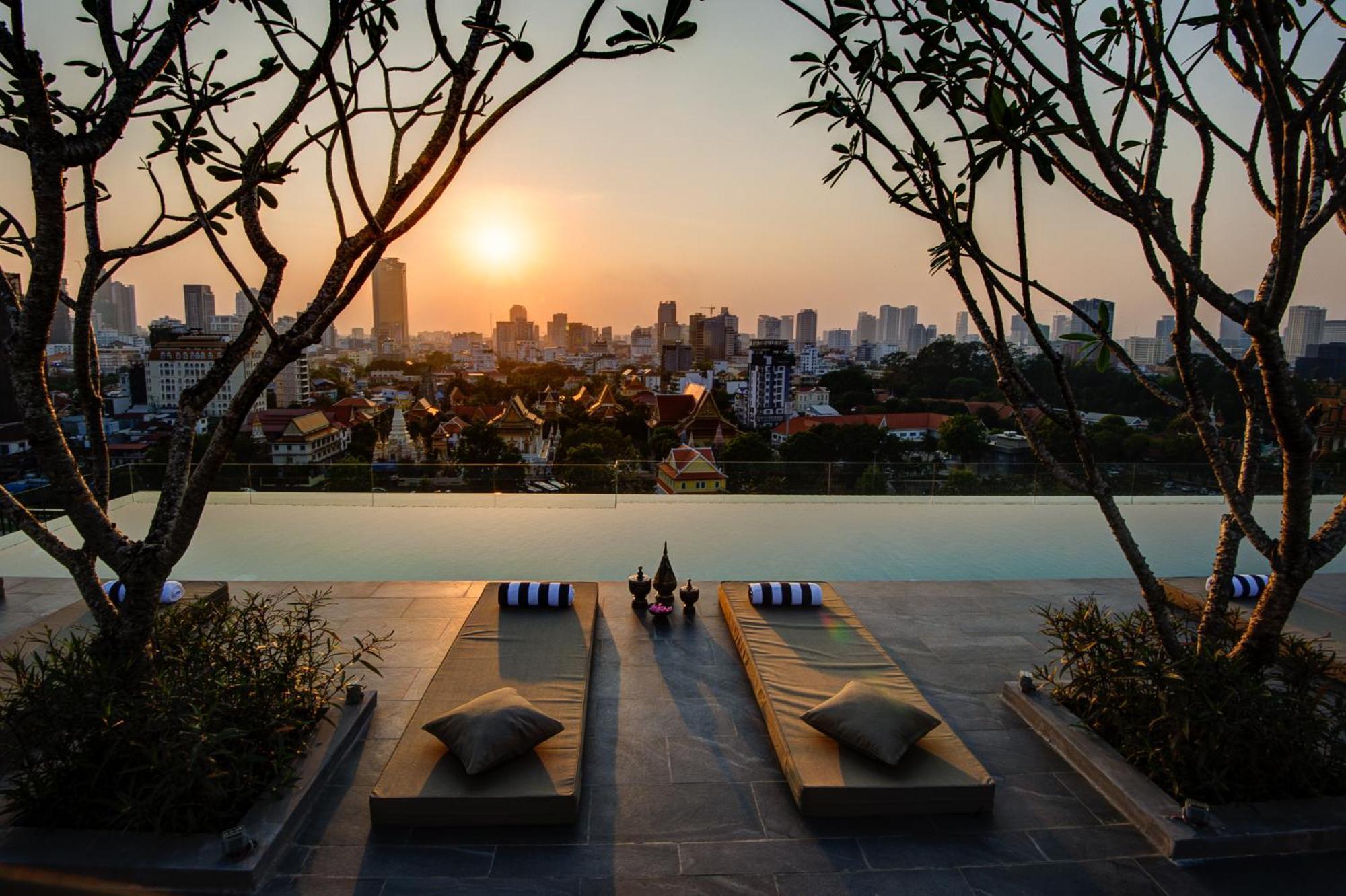 Hotel Glow Park Grand Royal Palace Phnom-Penh
