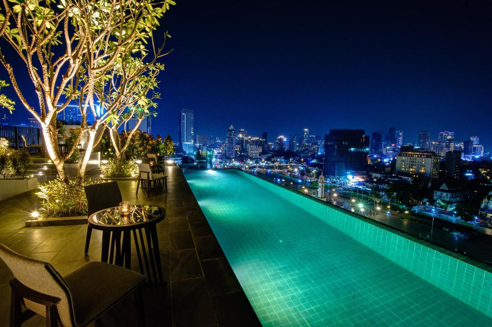 Hotel Glow Park Grand Royal Palace Phnom-Penh