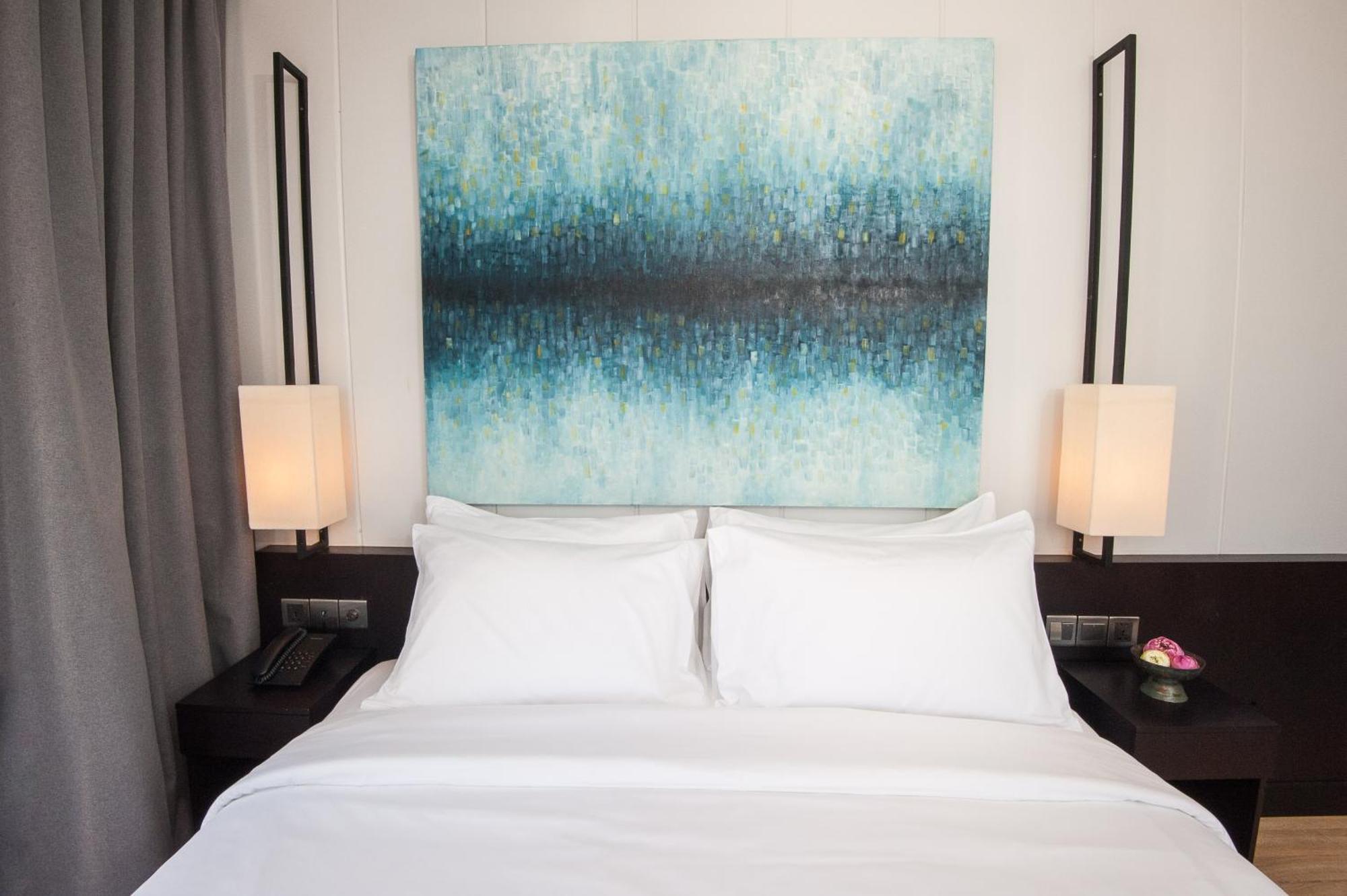 Glow Park Grand Royal Palace Hotel 4*